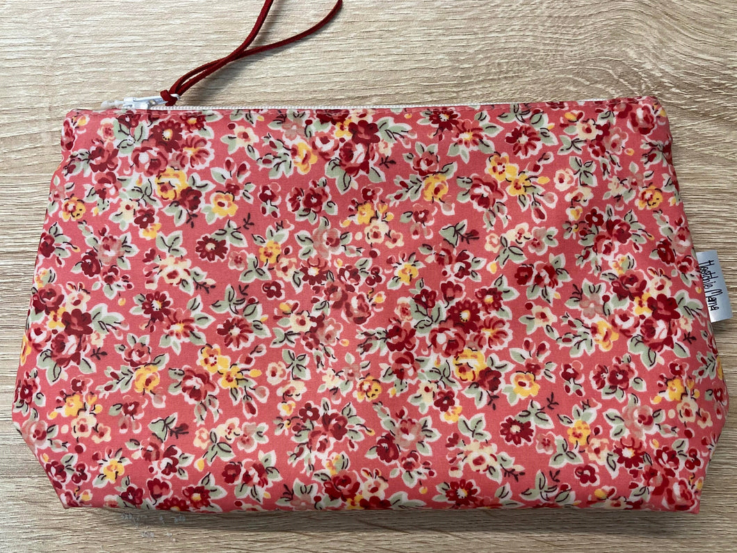 Floral Liberty Fabric Medium Wash Bag Cosmetic Bag (Red)